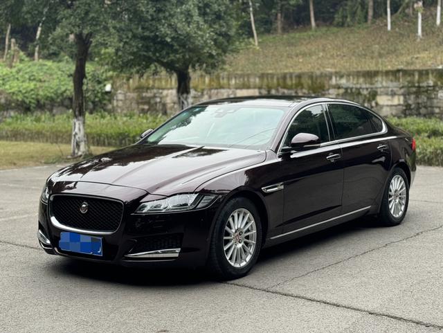 Jaguar XFL