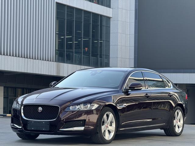 Jaguar XFL