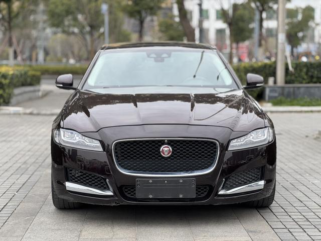 Jaguar XFL