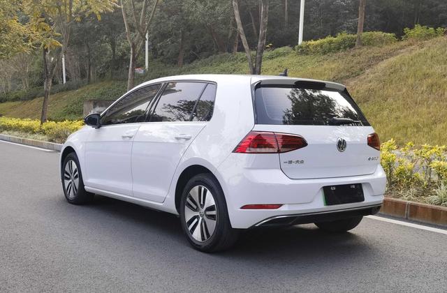 Volkswagen Golf·Pure Electric