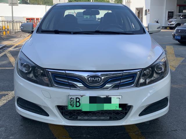 BYD e5