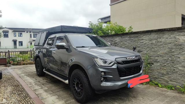 Isuzu D-MAX