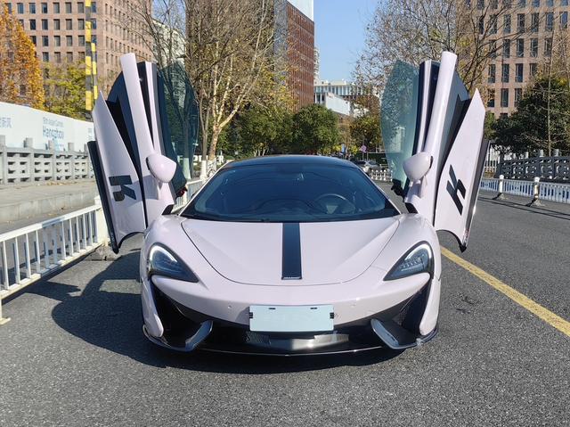 McLaren 570S