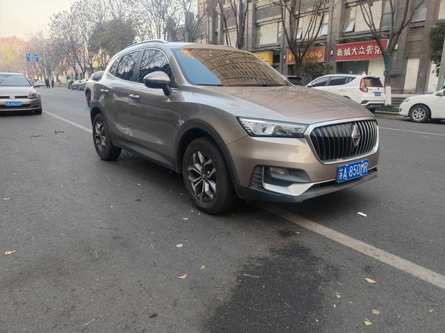 Borgward BX5