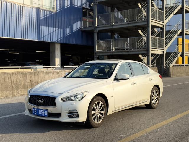 Infiniti Q50L