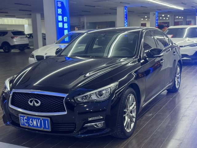 Infiniti Q50L