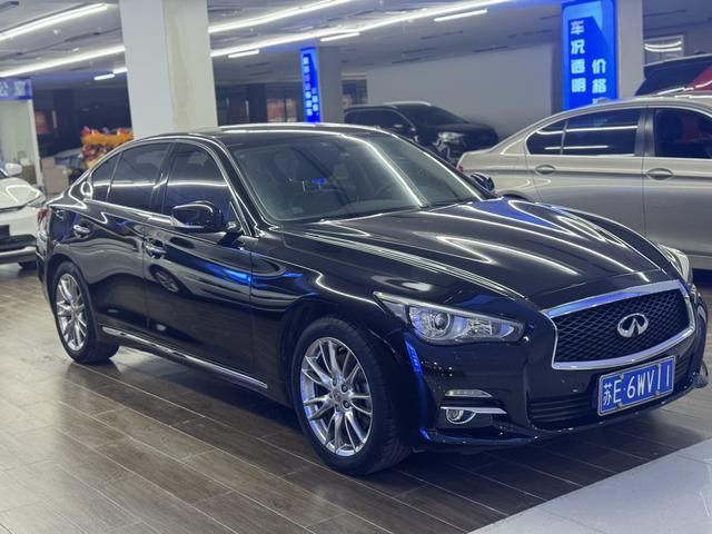 Infiniti Q50L