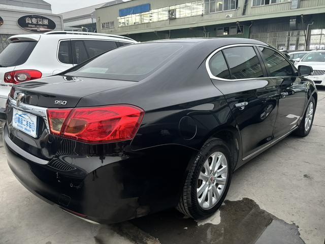 Roewe 950