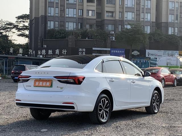 Roewe i6 MAX EV