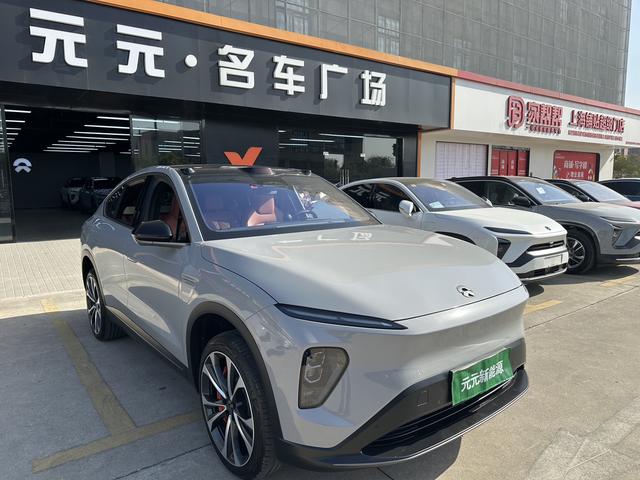 NIO EC7