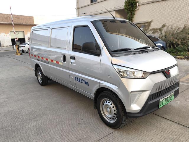 Wuling EV50