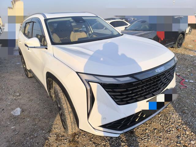 Geely Atlas L