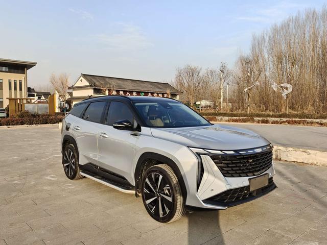 Geely Atlas L