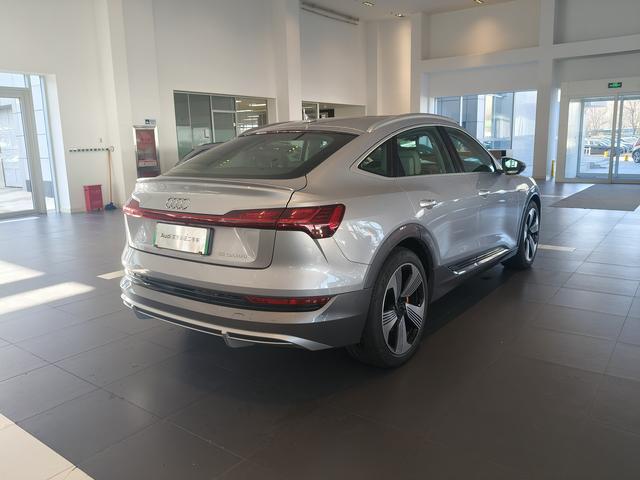 Audi e-tron Sportback (imported)