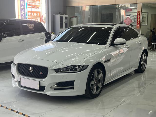 Jaguar XE