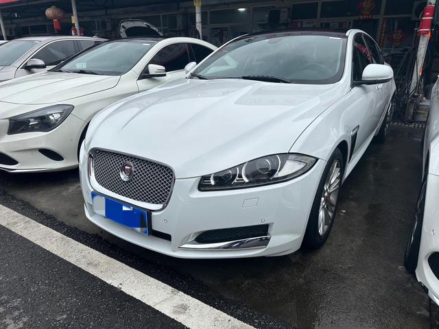 Jaguar XF