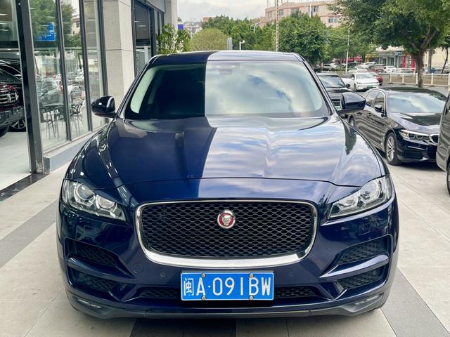 Jaguar F-PACE