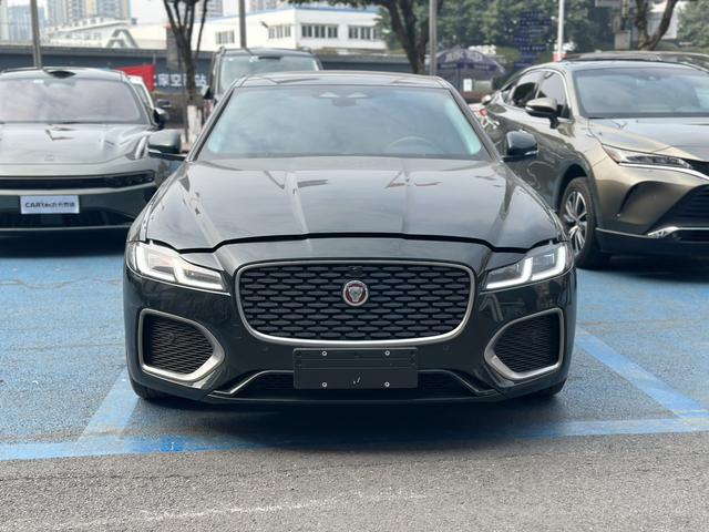 Jaguar XFL