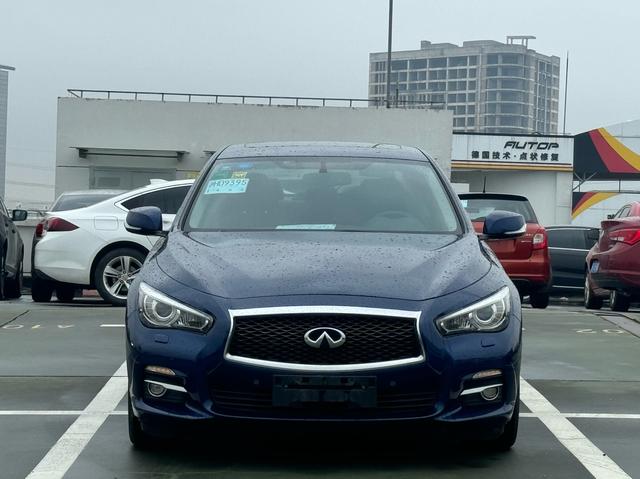 Infiniti Q50L