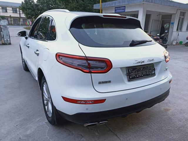 Zotye SR9