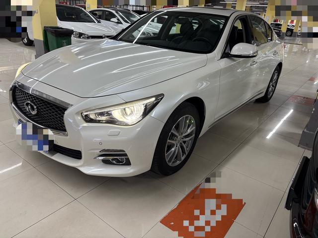 Infiniti Q50L