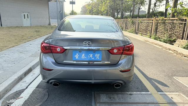 Infiniti Q50L