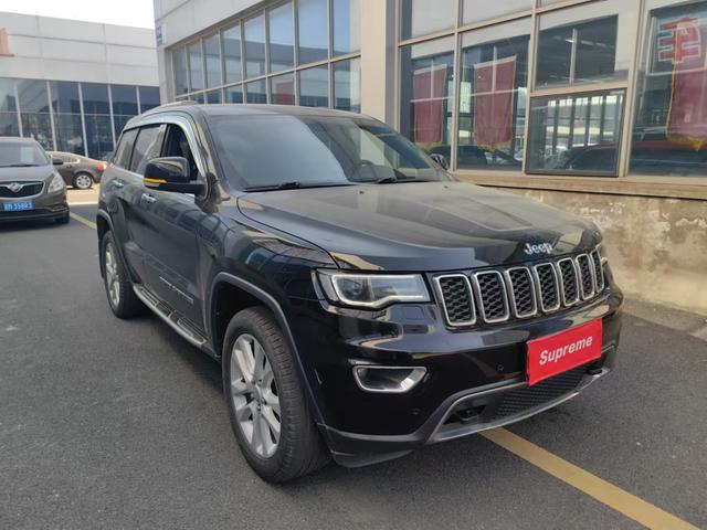 Jeep Grand Cherokee (imported)