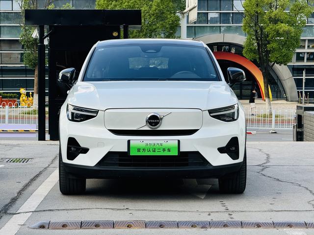 Volvo C40 EV