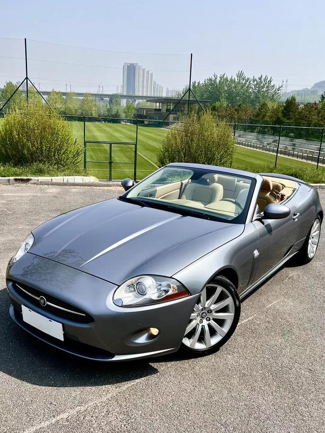 Jaguar XK