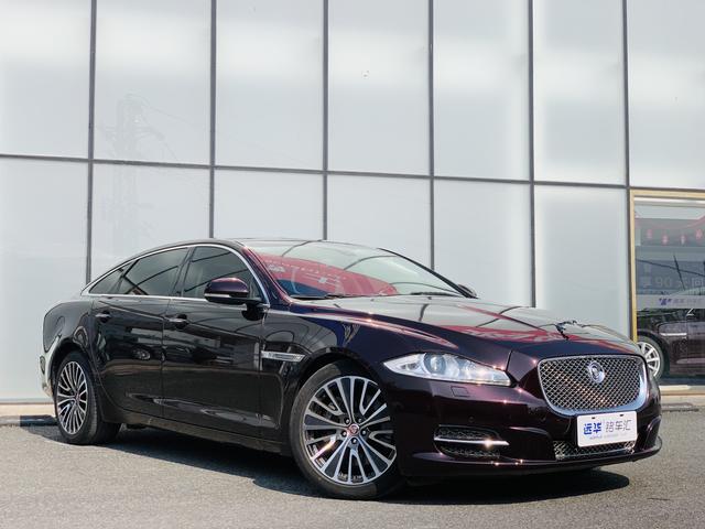 Jaguar XJ