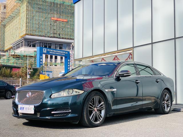 Jaguar XJ