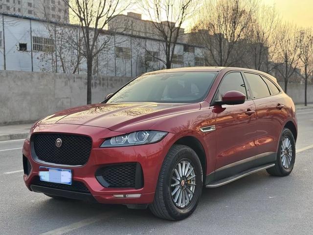 Jaguar F-PACE