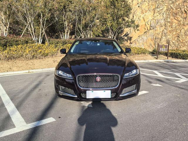 Jaguar XFL