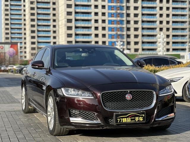 Jaguar XFL