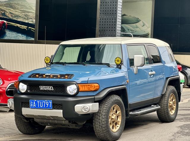 Toyota FJ Cruiser