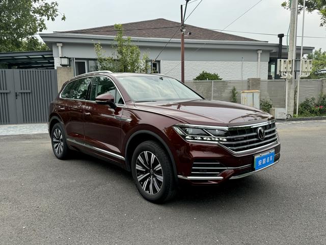 Volkswagen Touareg PHEV