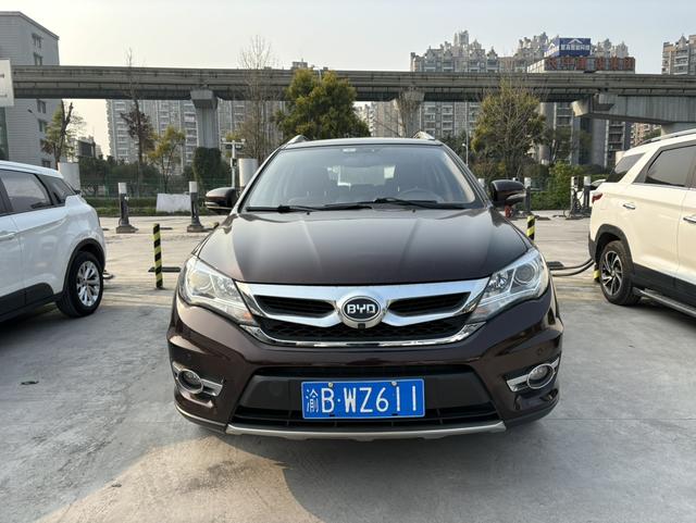 BYD S7