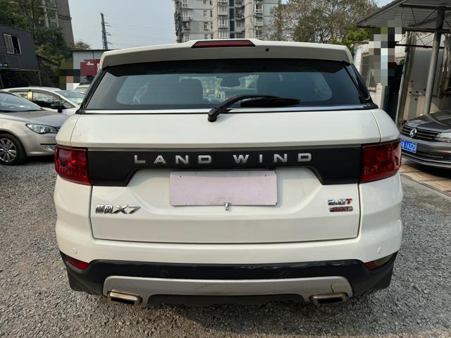 Lu Feng Landwind X7