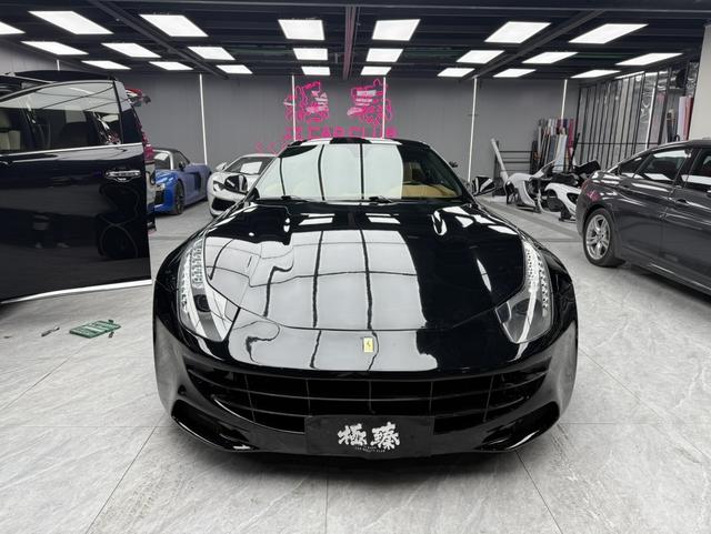 Ferrari FF