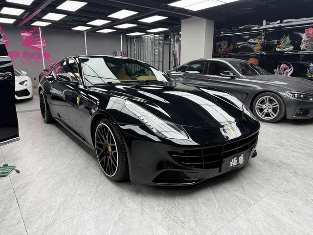 Ferrari FF