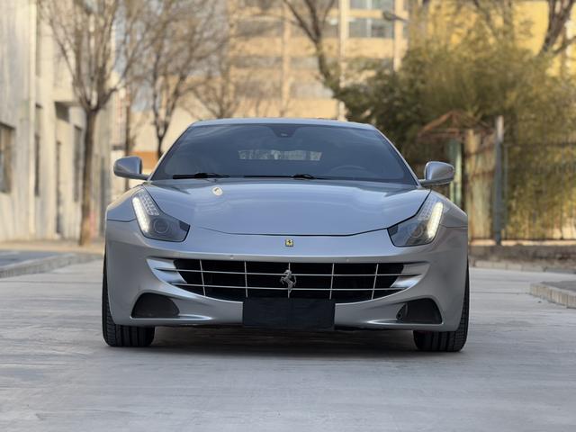 Ferrari FF