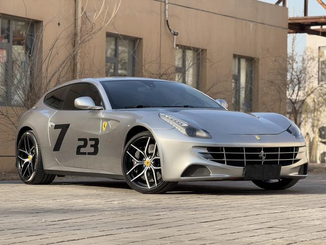 Ferrari FF