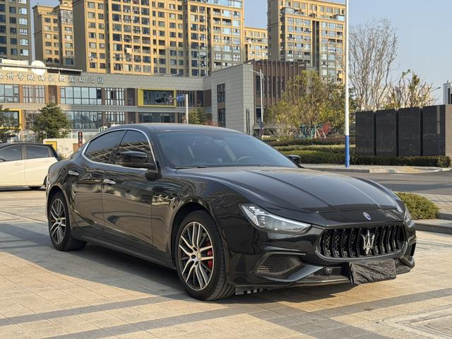 Maserati Ghibli