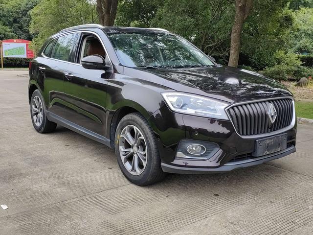 Borgward BX7