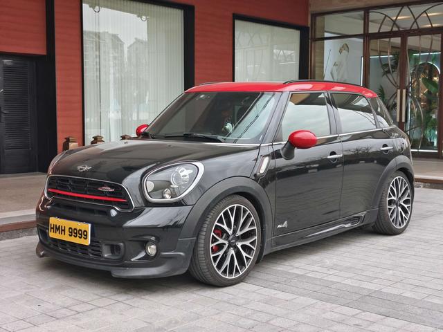 MINI JCW COUNTRYMAN