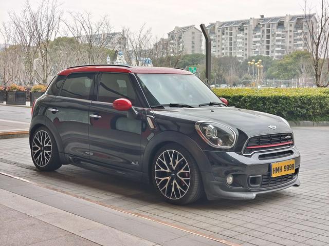 MINI JCW COUNTRYMAN