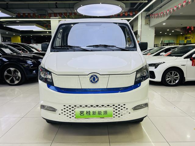 Dongfeng Yufeng EM27