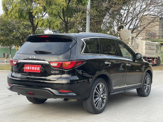 Infiniti QX60 (imported)