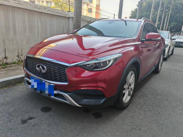 Infiniti QX30