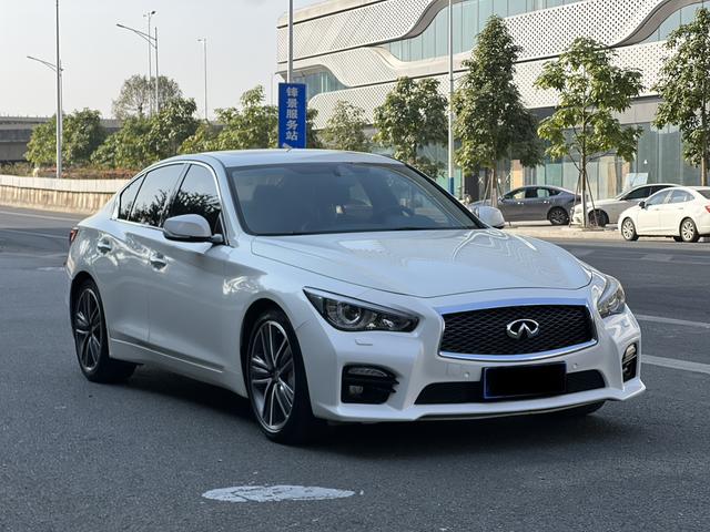 Infiniti Q50